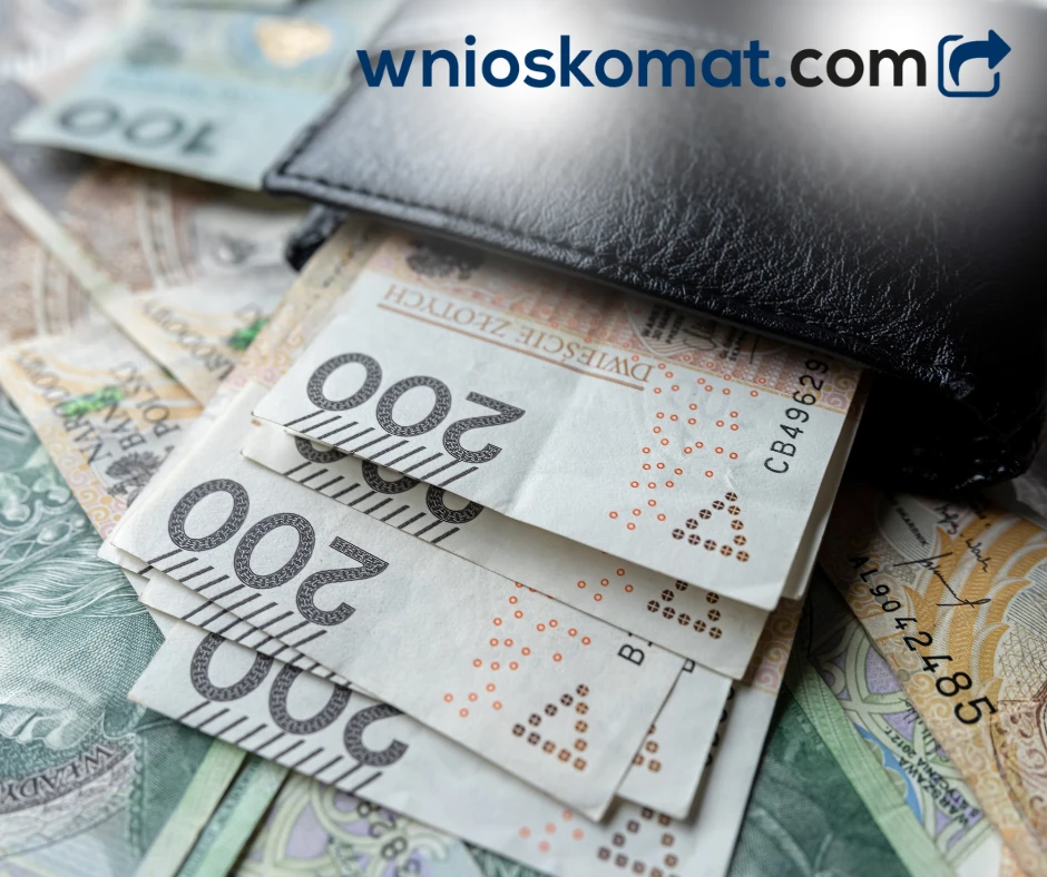 Gotówka dostępna w obiegu bije rekordy. Czy to przygotowania Polaków na ciężkie czasy?