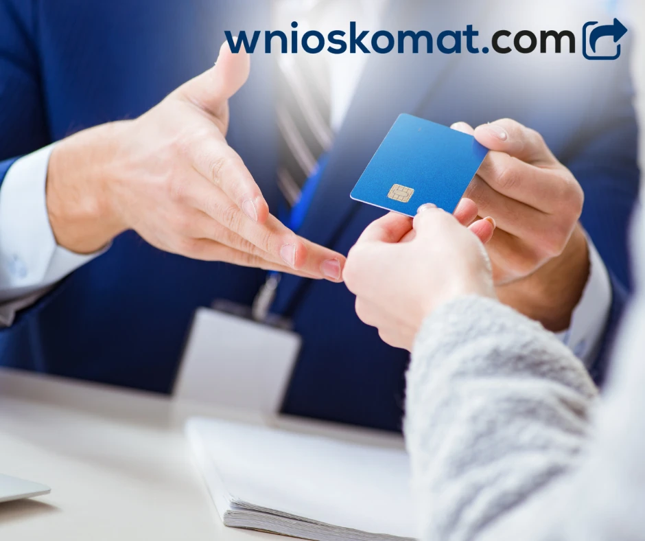 Czym kierować się przy wyborze karty kredytowej w banku?