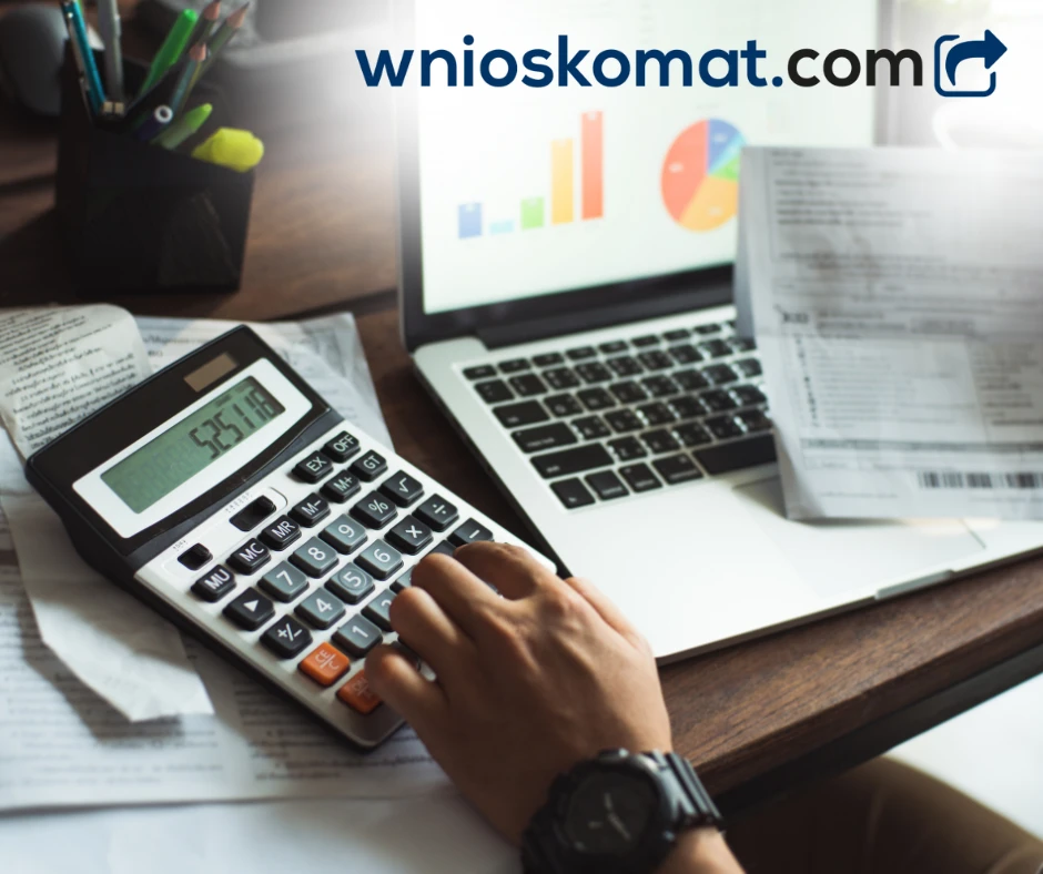 Jakie koszty poniesie przedsiębiorca biorąc kredyt na 100 000 zł?